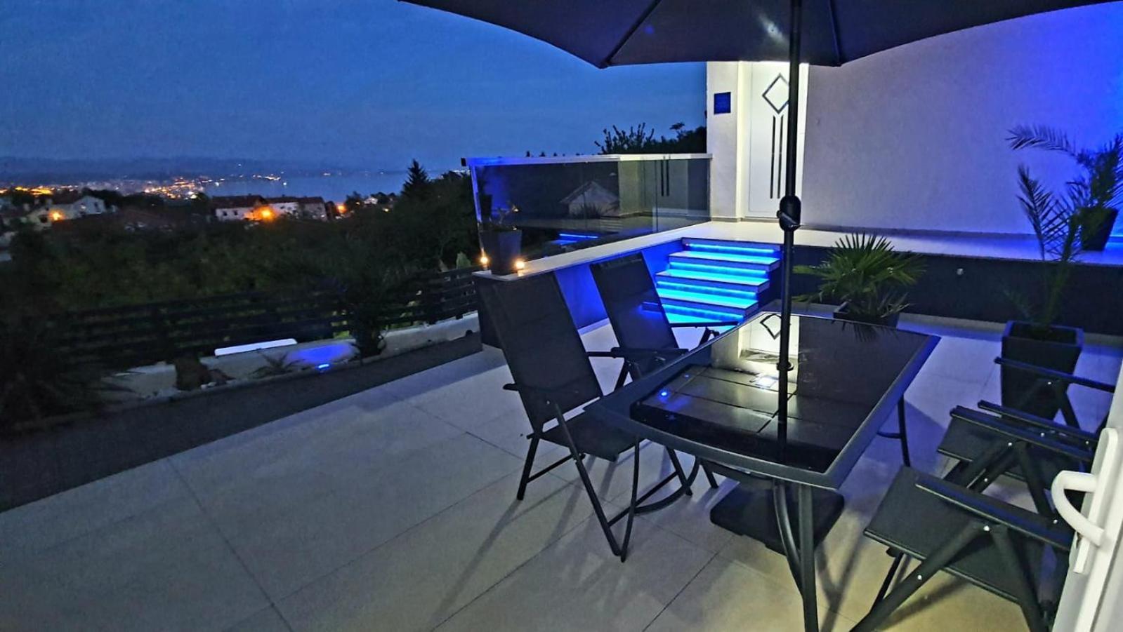 Penthouse Jacuzzi & Pool Apartmants Opatija Exterior foto