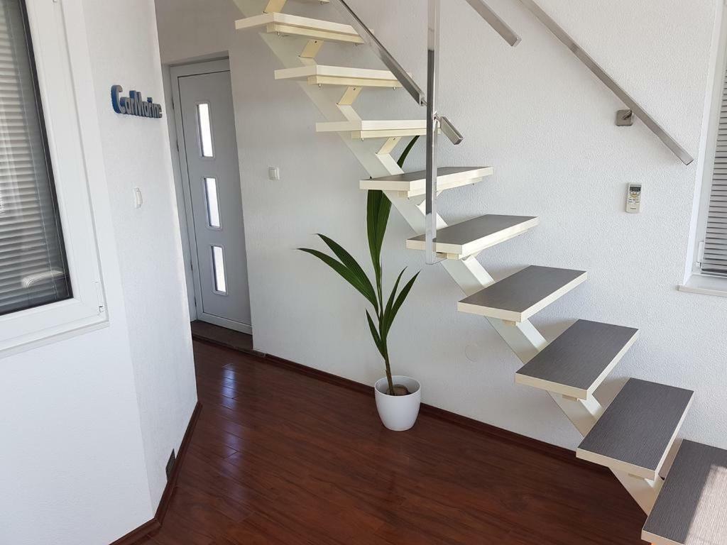 Penthouse Jacuzzi & Pool Apartmants Opatija Exterior foto